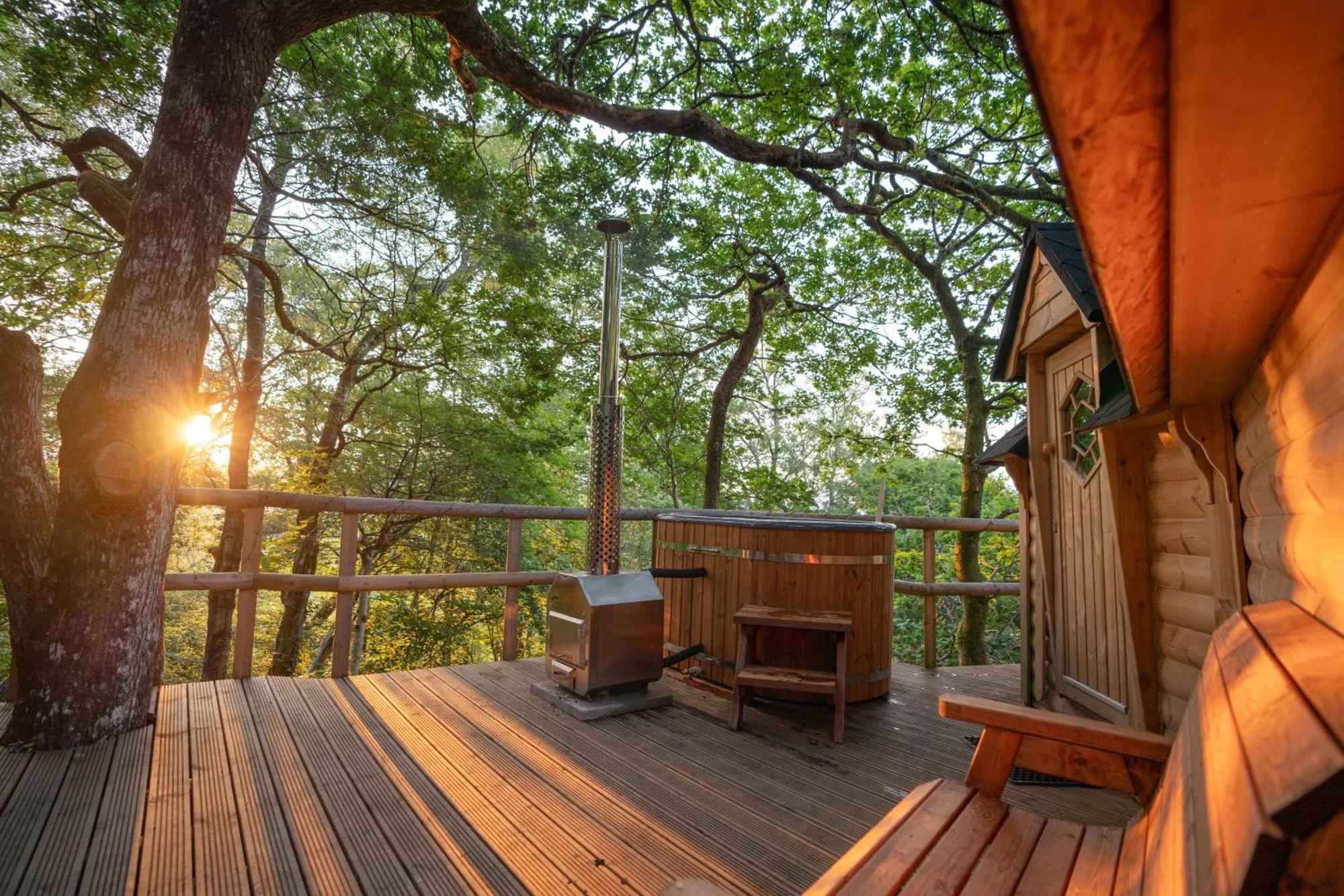 Chestnut Tree House With Hot Tub & Sauna バーマス エクステリア 写真