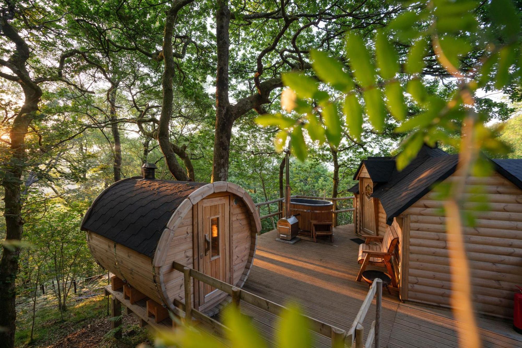 Chestnut Tree House With Hot Tub & Sauna バーマス エクステリア 写真