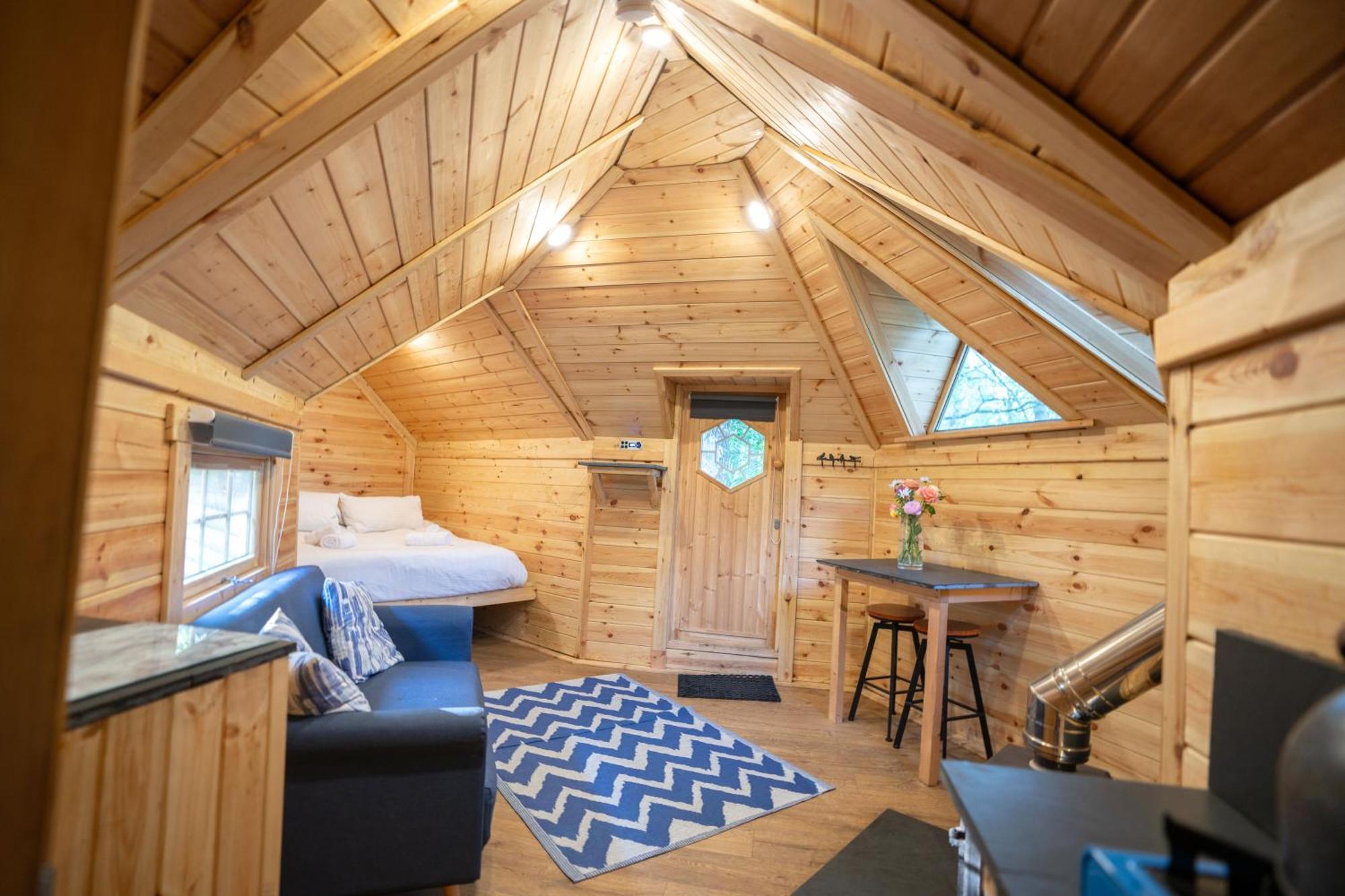 Chestnut Tree House With Hot Tub & Sauna バーマス エクステリア 写真